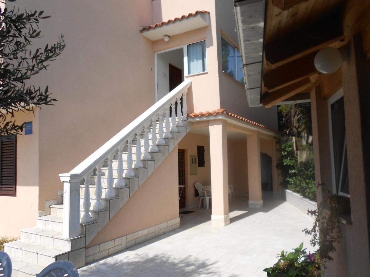 Apartments With A Parking Space Novi Vinodolski - 5587 Екстериор снимка