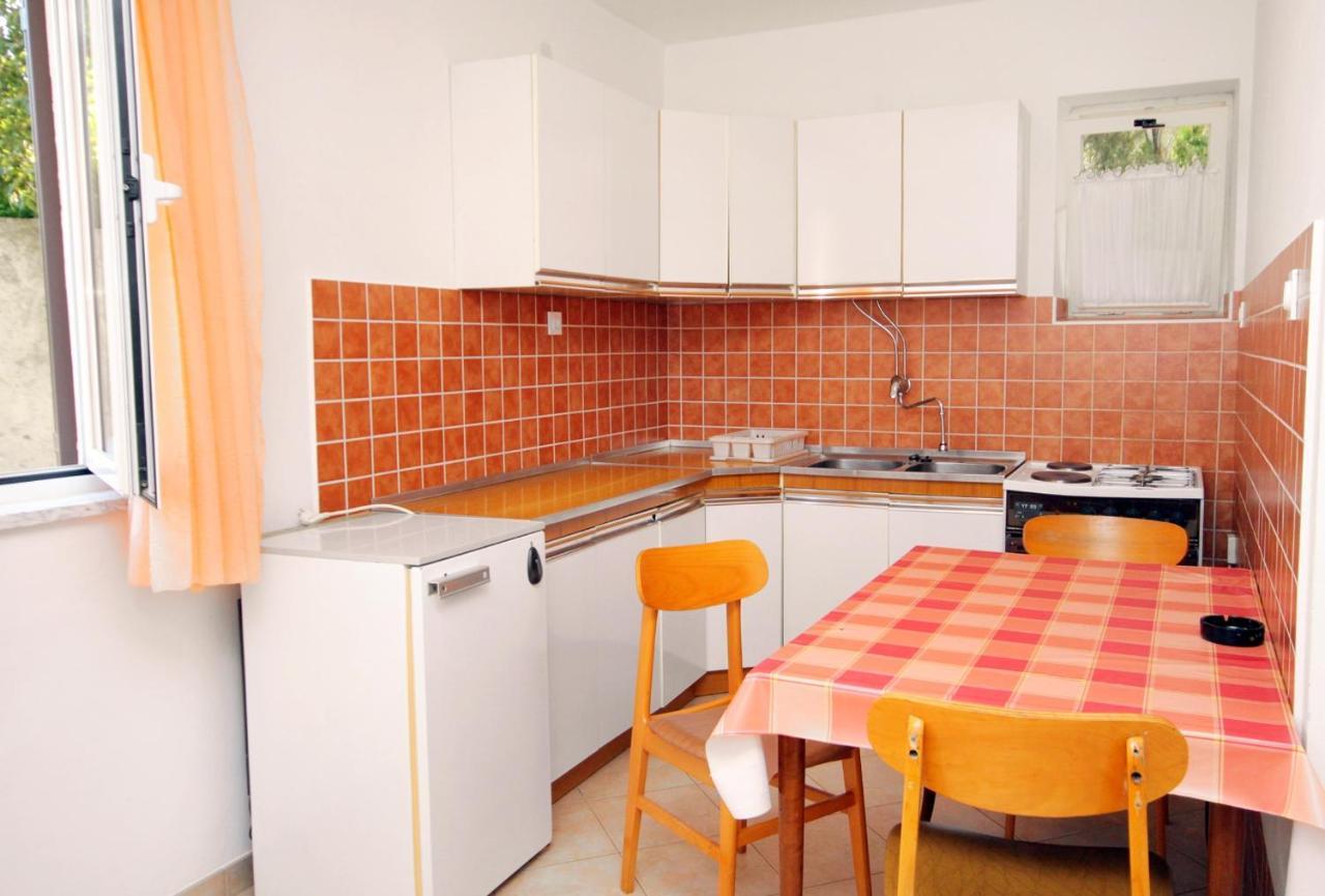 Apartments With A Parking Space Novi Vinodolski - 5587 Екстериор снимка