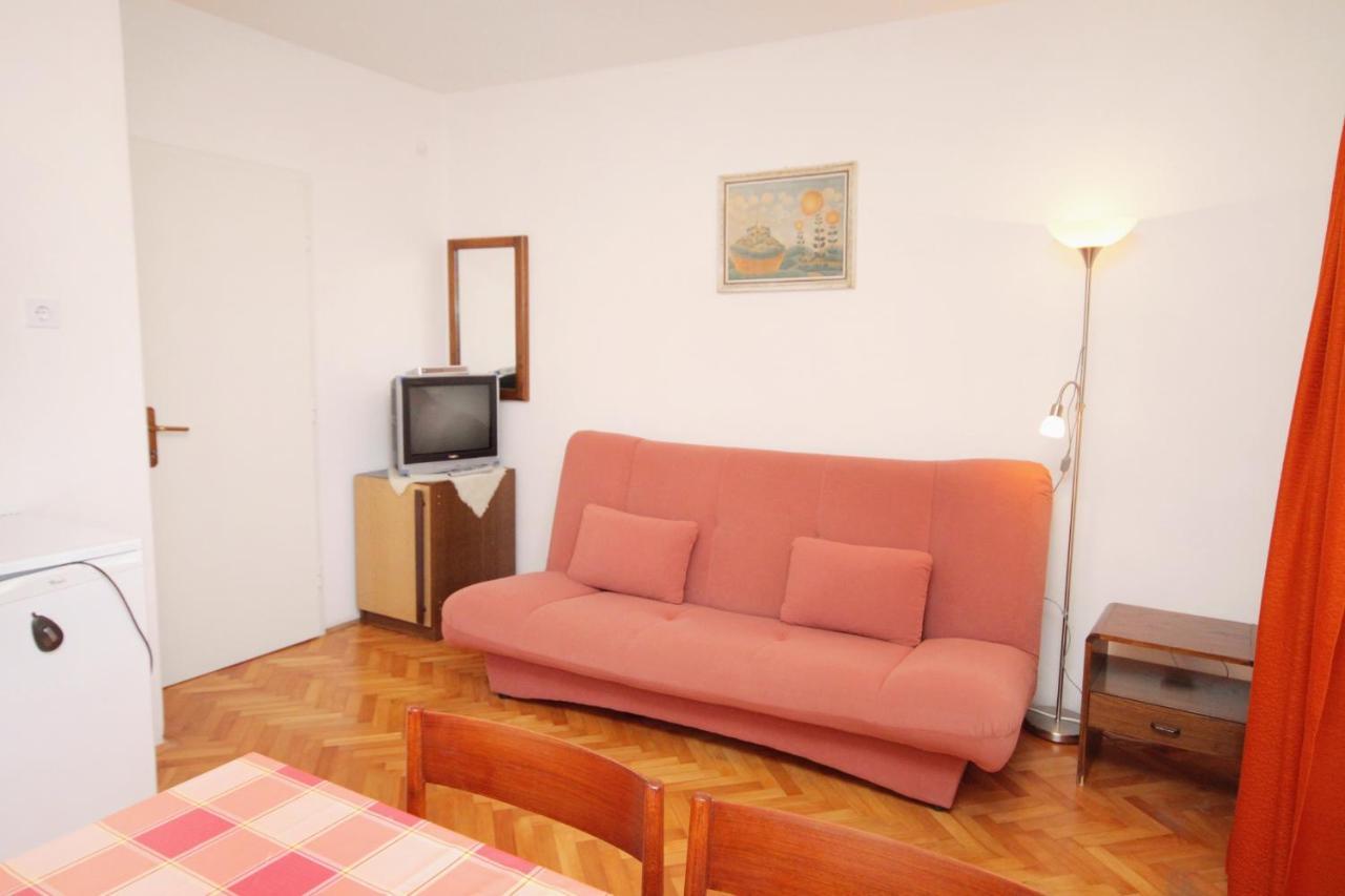 Apartments With A Parking Space Novi Vinodolski - 5587 Екстериор снимка