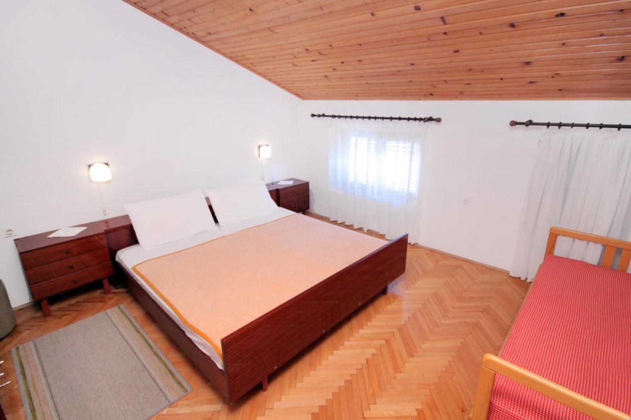 Apartments With A Parking Space Novi Vinodolski - 5587 Екстериор снимка